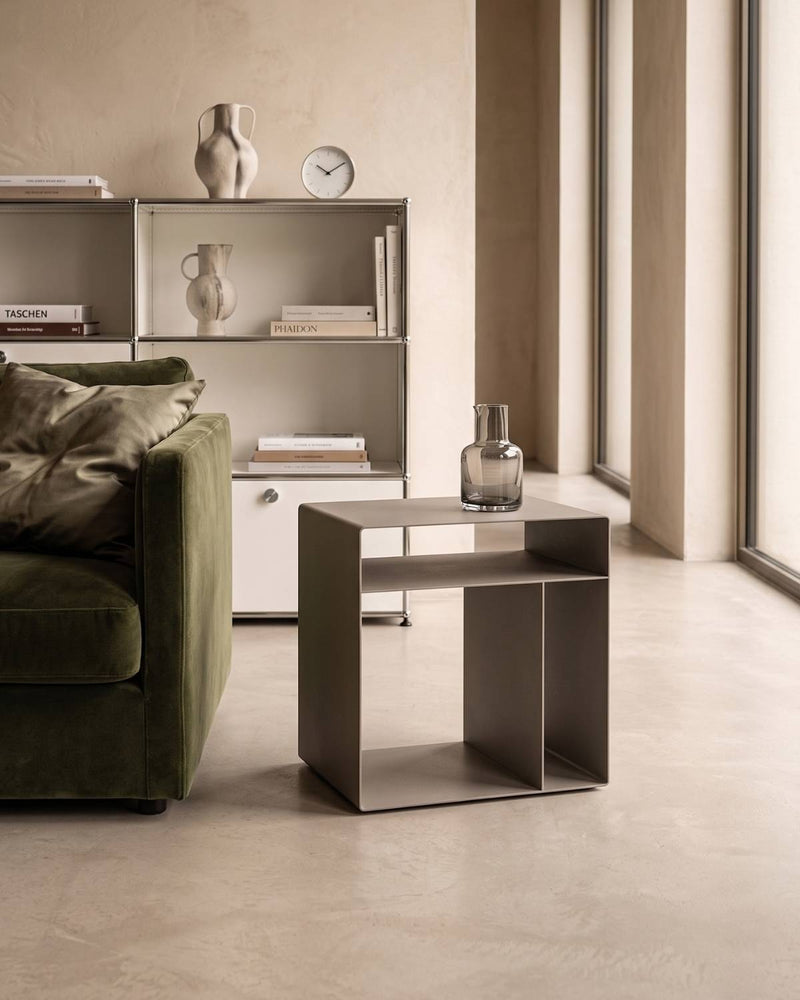 3-in-1 function: surface. Seat. Storage.